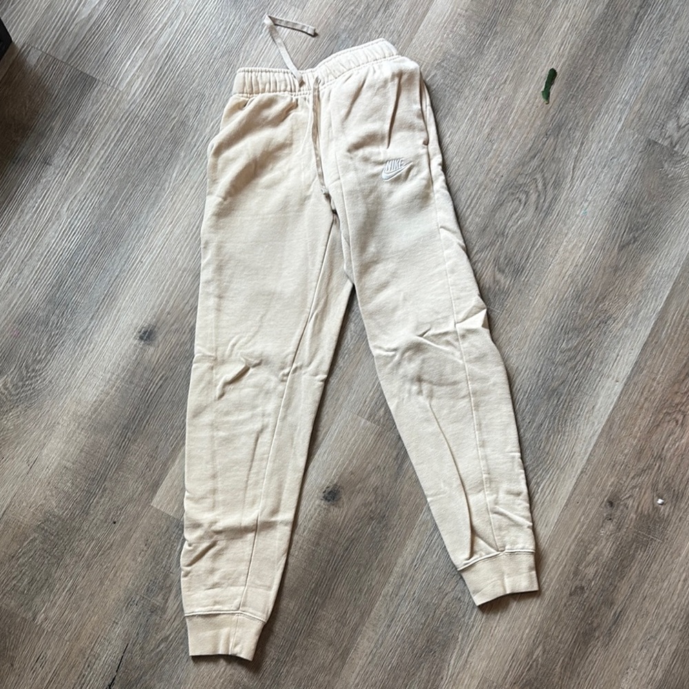 Nike Cream Sweatpants Relaxed Fit Elastic Cuffs